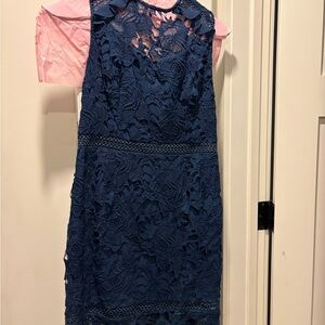 Chic Navy Lace Midi Dress
